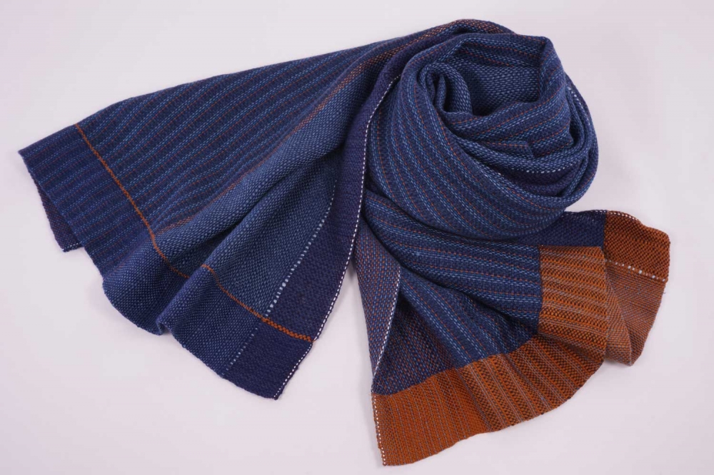 WOOLEN SCARF   LAUCIENE